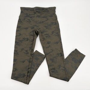 Spanx Women’s Green Camo Leggings Size M